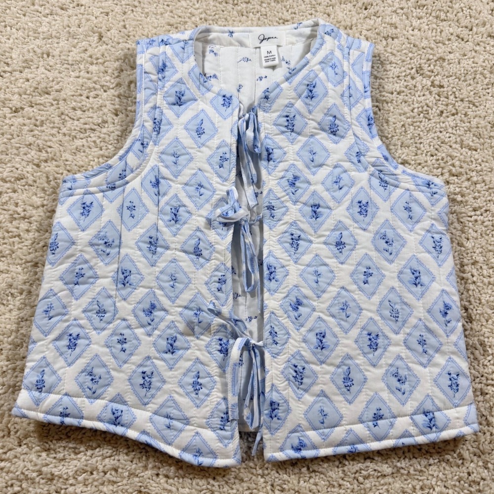 Japna Blue Floral Quilted Tie Front Vest M Cottagecore Grandmacore‎ Boho